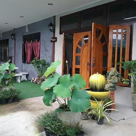 Sawang Guesthouse Ban Sawang Yai Bagian luar foto